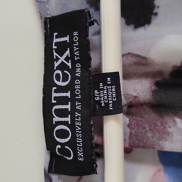 Context blouse, size small - Picture 2 of 5